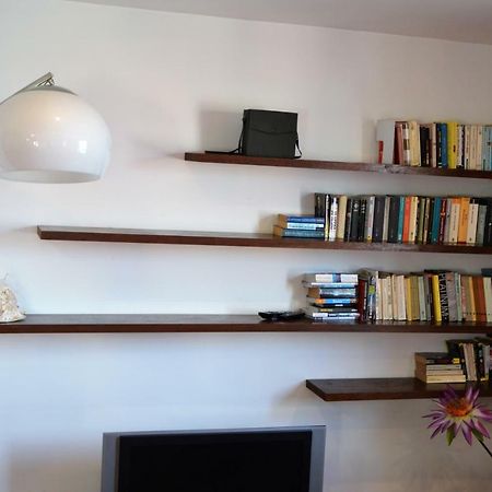 Sunflower Apartment With Private Terrace And Lift Генуа Екстериор снимка