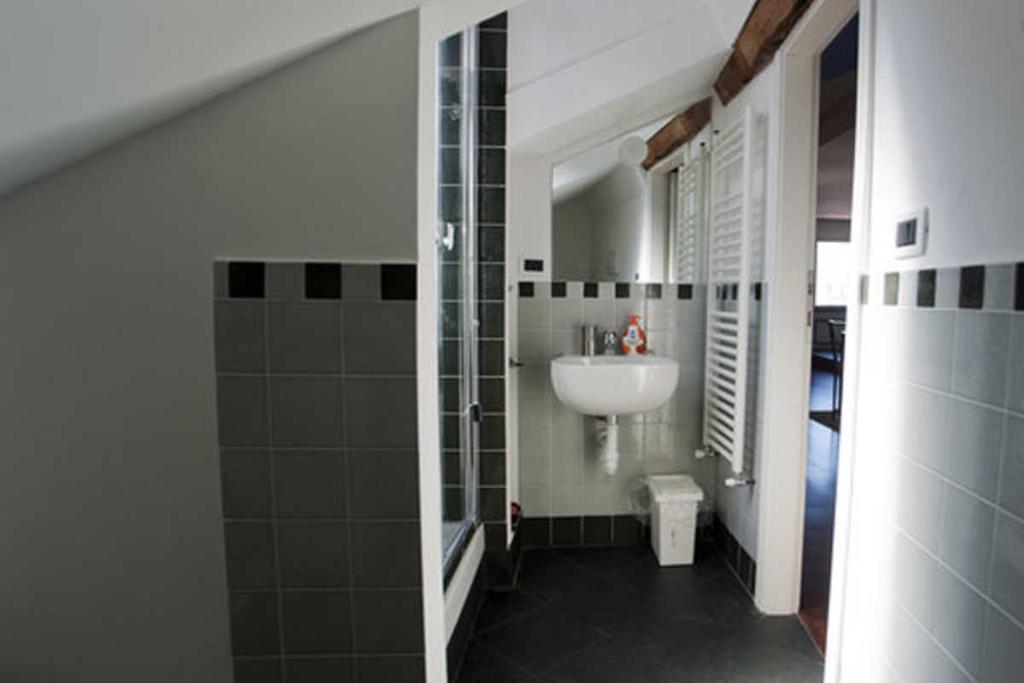 Sunflower Apartment With Private Terrace And Lift Генуа Екстериор снимка